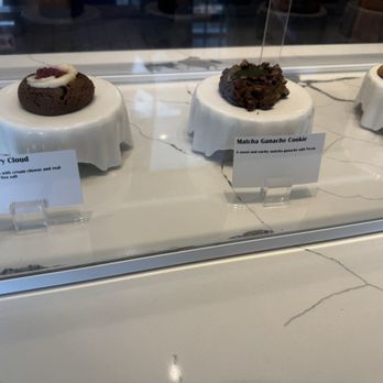 Danzzan - Cookies GreenBerry Cloud Matcha Ganache Cookie - Cafes Near Me - Rowland Heights, California