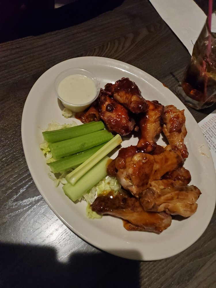 WILLIAMS UPTOWN PUB & PEANUT BAR CLOSED Updated May 2024 48 Photos & 114 Reviews 2911