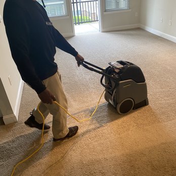 Executive Cleaning Pro - Executive Cleaning Pro members doing professional carpet cleaning. - Home Cleaning Near Me - Charlotte, North Carolina Executive Cleaning Pro - Executive Cleaning Pro members doing professional carpet cleaning. - Home Cleaning Near Me - Charlotte, North Carolina