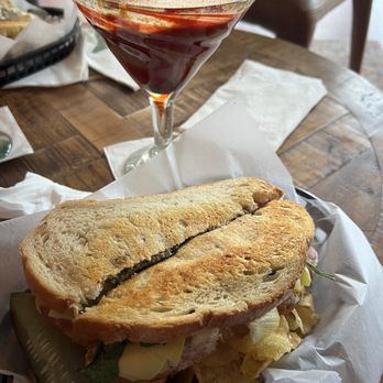Perks & Corks Cafe - Cocktail Bars Near Me - Westerly, Rhode Island