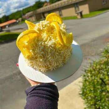 Wylde Berry Bakery - This is a custom lemon mini cake! - Bakeries Near Me - Fayetteville, West Virginia Wylde Berry Bakery - This is a custom lemon mini cake! - Bakeries Near Me - Fayetteville, West Virginia