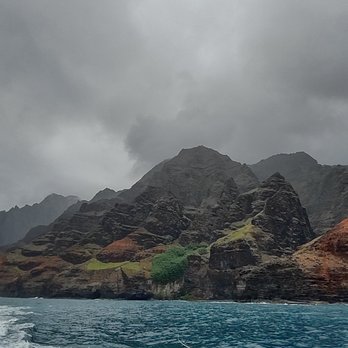 Na Pali Catamaran - Boat Charters Near Me - Hanalei, Hawaii