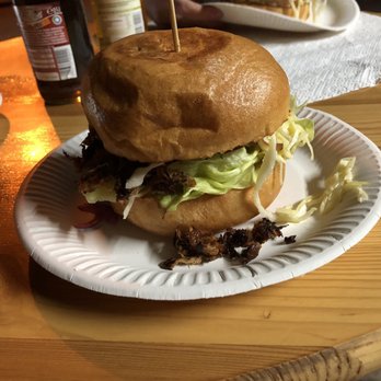 Tasty Gorilla - Pulled-Pork-Burger - Food Trucks Near Me - Neuötting, BY