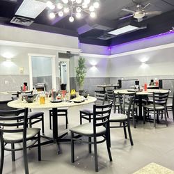 Pho Super Bowl Burnaby - Restaurant interior