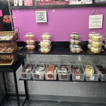Sweetalicious Sweets - Desserts Near Me - Madison Heights, Michigan