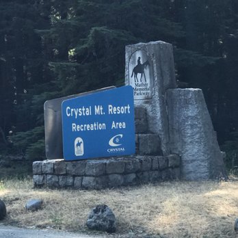 Crystal Mountain Resort - Ski Resorts Near Me - Enumclaw, Washington