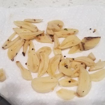 Isabella's Kitchen - Huge pieces of sliced garlic in Quinoa Spring Rice Bowl - Italian Near Me - Scottsdale, Arizona Isabella's Kitchen - Huge pieces of sliced garlic in Quinoa Spring Rice Bowl - Italian Near Me - Scottsdale, Arizona