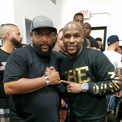 Mayweather Boxing Club - Two days before the McGregor fight, it's that time!!!!!