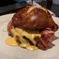 Gabby Goat American Pub & Grill - Drunken pig (menu item)