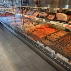 La Carniceria Meat Market Ontario - Meat selection