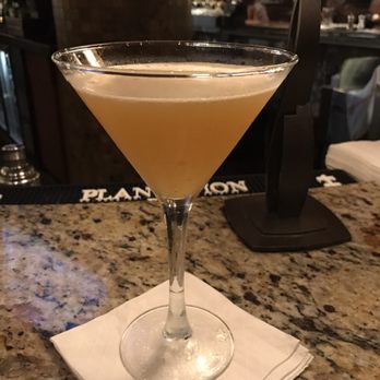 Ditka's Oakbrook - Spicy peach martini - American Near Me - Oakbrook Terrace, Illinois