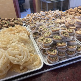 New Yasmeen Bakery - Delicious desserts - Bakeries Near Me - Dearborn, Michigan