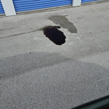 Valvoline Instant Oil Change - Lost alot of oil due to their mistakes, - Oil Change Stations Near Me - Oregon, Ohio Valvoline Instant Oil Change - Lost alot of oil due to their mistakes, - Oil Change Stations Near Me - Oregon, Ohio