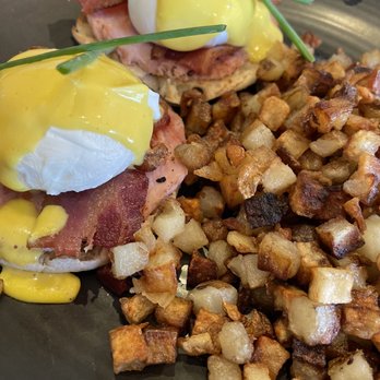 Blu Jam Cafe - Blu Jam Benedict - Breakfast & Brunch Near Me - Sherman Oaks, California