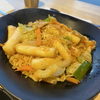 Mom's Kitchen - Rice cake and ramen - Korean Near Me - Markham, Ontario