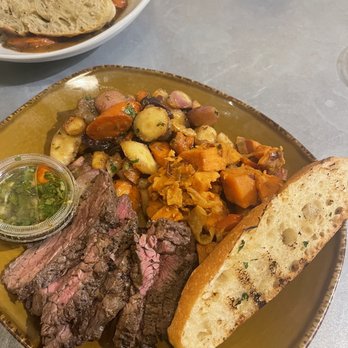 Urban Plates - Grilled Grass Fed Steak Plate - Salad Near Me - Pasadena, California Urban Plates - Grilled Grass Fed Steak Plate - Salad Near Me - Pasadena, California
