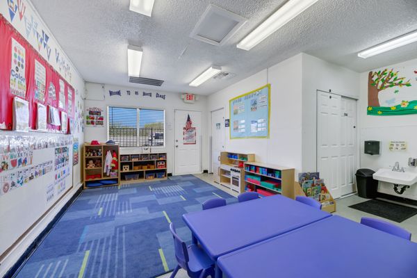 🎒 Fun & Safe After-School Program for School-Age Kids | Grow with Little Genius! ✨ - School Age After-School Program
Little Genius Learning Academy offers an engaging after-school program for school-age children! 🏫 Kids enjoy supervised homework help, creative projects, group games, and healthy snacks—all in a safe, supportive environment that feels like a second home. Our dedicated staff fosters friendship, learning, and confidence after the final school bell rings. Give your child a fun, productive place to unwind and thrive—enroll today to join our Little Genius family! 🧩🤗