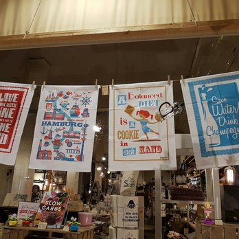 LAGERHAUS - Schaufenster - ein kleiner Eindruck der "Schatzkiste", die dieser Laden für mich ist. - Hair Salons Near Me - Hamburg, HH LAGERHAUS - Schaufenster - ein kleiner Eindruck der "Schatzkiste", die dieser Laden für mich ist. - Hair Salons Near Me - Hamburg, HH