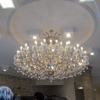Aux Merveilleux de Fred - Patisserie/Cake Shop Near Me - Paris, 75