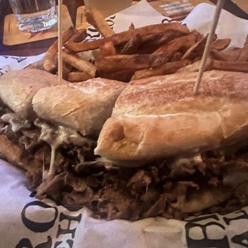 Bronx Alehouse - Steak Sandwich and Fries - American Near Me - Bronx, New York