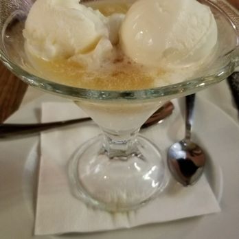 Stone House - Ice cream with a whiskey sauce - Italian Near Me - Lezzeno, Colorado Stone House - Ice cream with a whiskey sauce - Italian Near Me - Lezzeno, Colorado