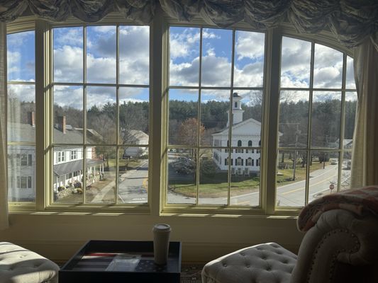 Four Columns Inn & 1832 Tavern by null