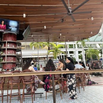 Pier 5 - Bars Near Me - Miami, Florida