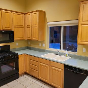 Prescott Custom Services - Kitchen before - General Contractors Near Me - Prescott, Arizona Prescott Custom Services - Kitchen before - General Contractors Near Me - Prescott, Arizona