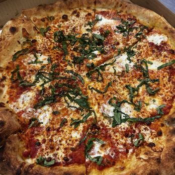 99 Craft Pizza - Classic new York margarita - Pizza Near Me - Fresno, California 99 Craft Pizza - Classic new York margarita - Pizza Near Me - Fresno, California
