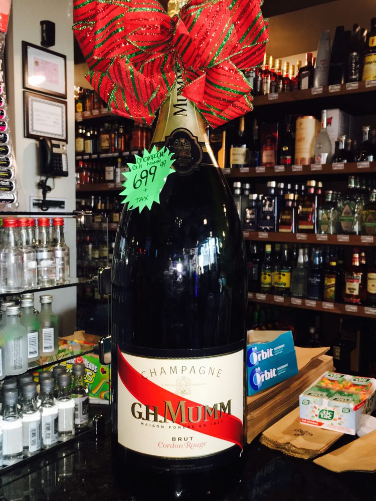 TOWN CENTER WINE & SPIRITS Updated August 2024 10 Photos & 15