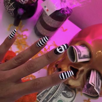 Enchanted Nail Salon - Nails By Mie - Nail Salons Near Me - Orange, California