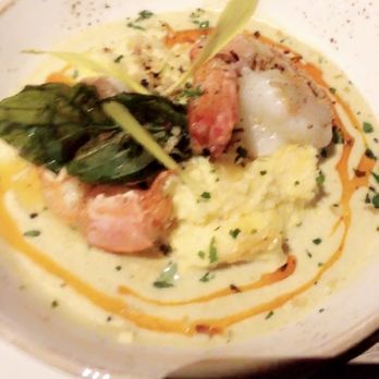 Herringbone Waikiki - Seafood Near Me - Honolulu, Hawaii