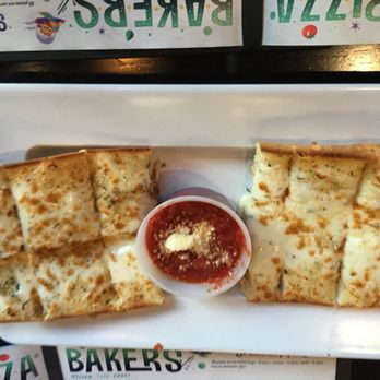 Mellow Mushroom Chantilly - Cheesy Garlic Cheese Bread - Pizza Near Me - Chantilly, Virginia