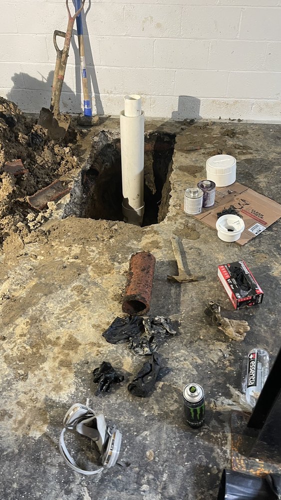 Slide of Motown Plumbing E-Z Sewer & Drain