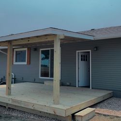 Blue Creek Construction - Covered Porch: 20x14