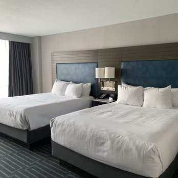 Hyatt Regency Cincinnati - Room - Hotels Near Me - Cincinnati, Ohio