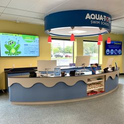 Aqua-Tots Swim School Edina - Front desk