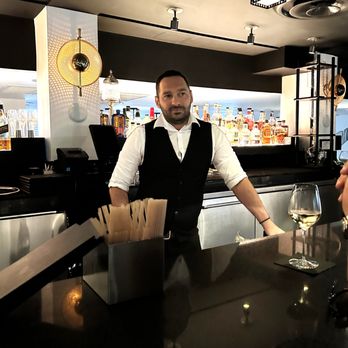 The Greystone Jazz Bar - Fantastic Bartender! - Cocktail Bars Near Me - Miami Beach, Florida