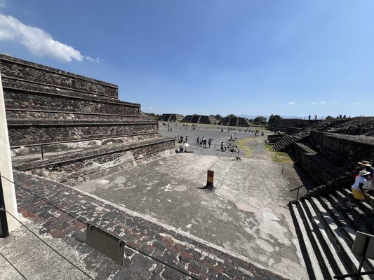 Pyramid of the Sun by null