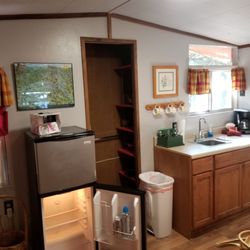 Star Ranch Nudist Club - The kitchen (no disposal) clean dishes off in the trash.