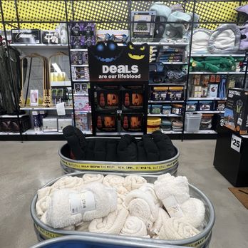 Five Below - Discount Store Near Me - Miami Gardens, Florida