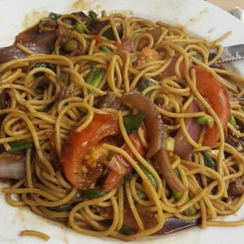 Mr Pollo - Tallarin saltado. - Peruvian Near Me - West Covina, California
