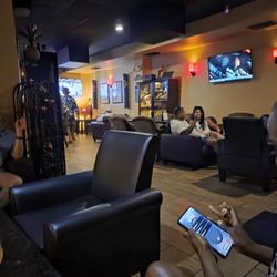 Island Girl Cigar Bar - Sitting area