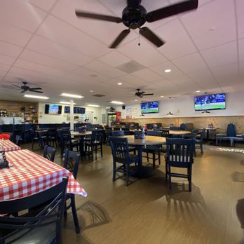 That's Amore Pizzeria - Plenty of seating, it started to fill up as we were leaving. - Pizza Near Me - Whittier, California That's Amore Pizzeria - Plenty of seating, it started to fill up as we were leaving. - Pizza Near Me - Whittier, California