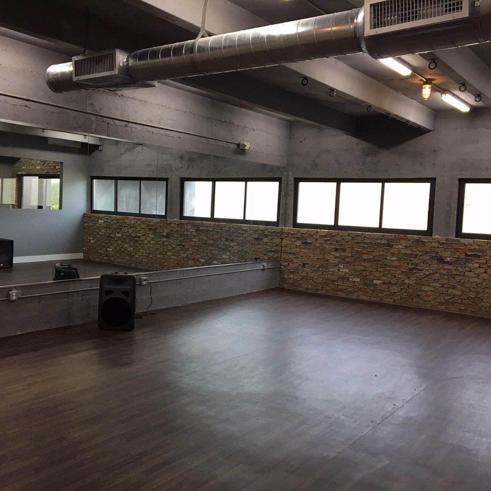 Alligator Construction - a large empty dance studio - General Contractors Near Me - Miami, Florida Alligator Construction - a large empty dance studio - General Contractors Near Me - Miami, Florida