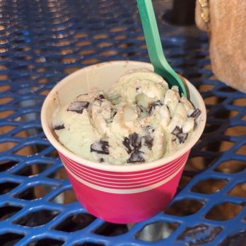AMI Beach Hut - Double scoop - Convenience Stores Near Me - Anna Maria, Florida