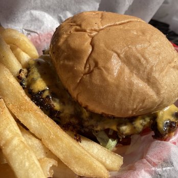 Matt's Burgers - Cheeseburger basket - Burgers Near Me - Summerville, South Carolina