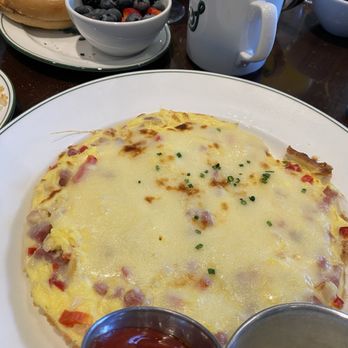 Sadelle's - Western Omelette - Breakfast & Brunch Near Me - Las Vegas, Nevada