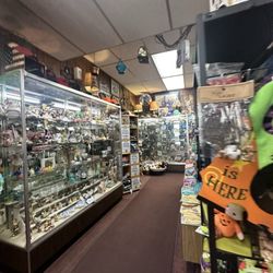Wagon Wheel Conoco & Gifts - Gift shop