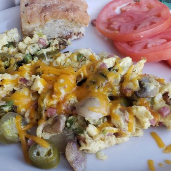 Twisted Biscuit Diner - Tornado Scramble - American Near Me - Tavares, Florida